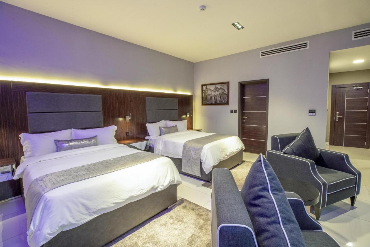 BON Hotel Tripod Owerri Buitenkant foto